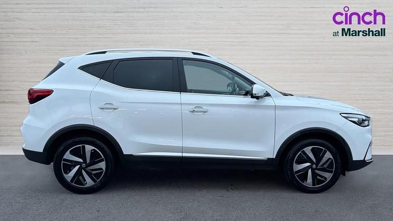 Used MG ZS Trophy 114 kW (156 HP) 2023 White SUV