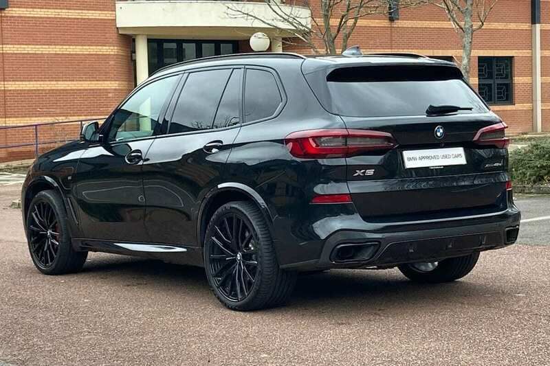 Used BMW X5 M Sport 394 HP (289 kW) 2021 Black sapphire  SUV