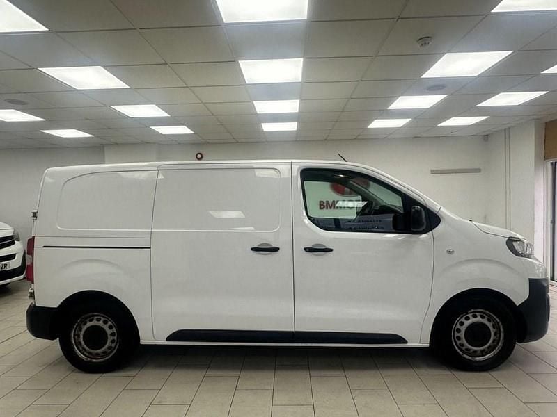 Used Peugeot Expert S 2017 White Van
