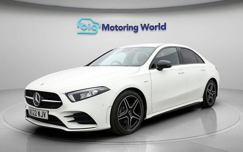 Used Mercedes A180 Executive 136 HP (100 kW) 2022 White Sedan