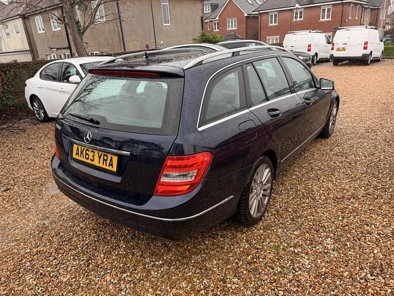 Used Mercedes C180 Executive 2014 Blue Estate