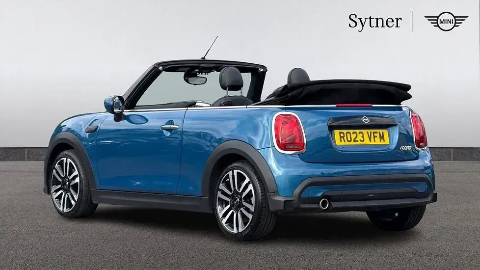 Used Mini Cooper Cabriolet Exclusive 134 HP (98 kW) 2023 Blue Cabriolet