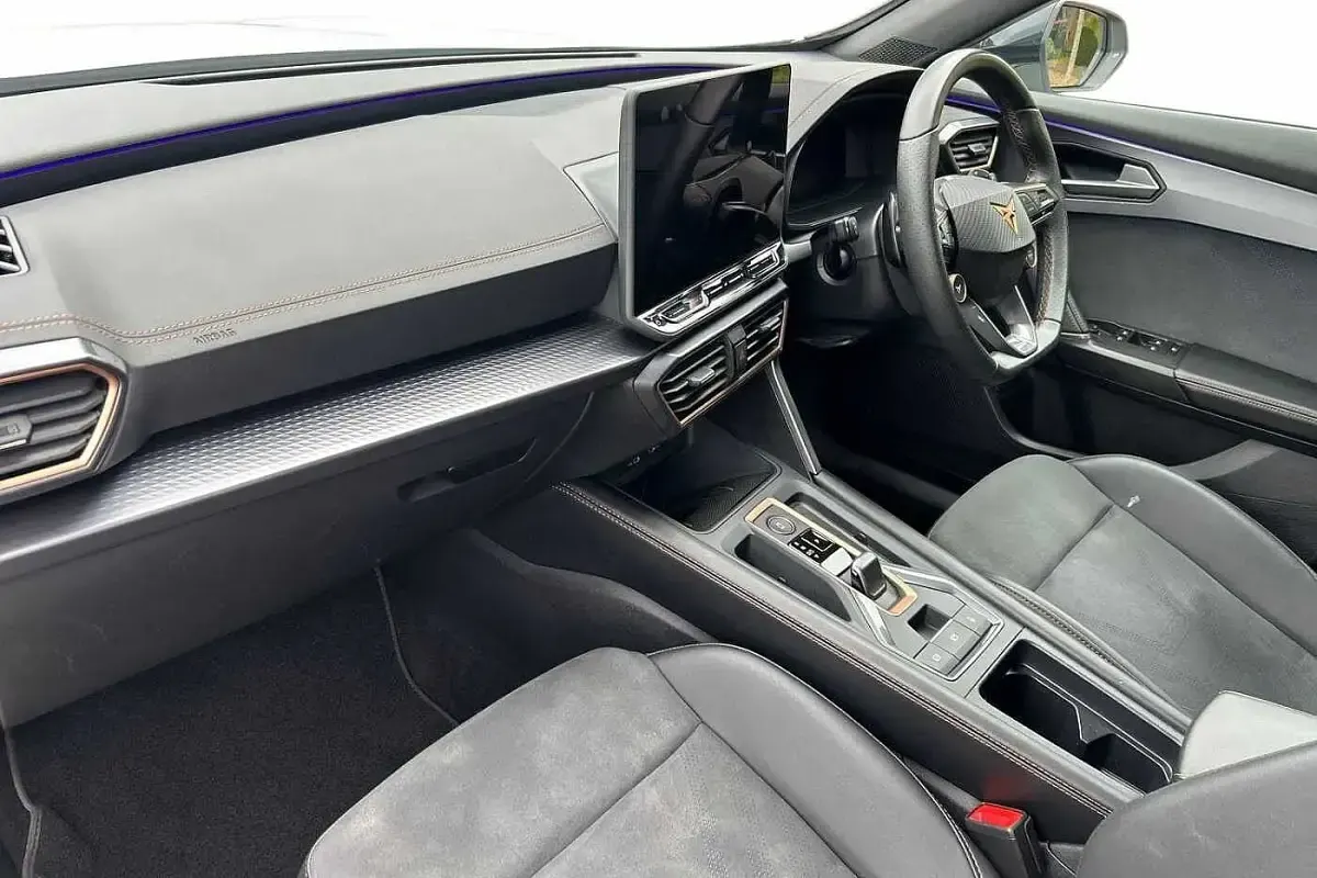 Used Cupra Formentor 150 HP (110 kW) 2025 White SUV