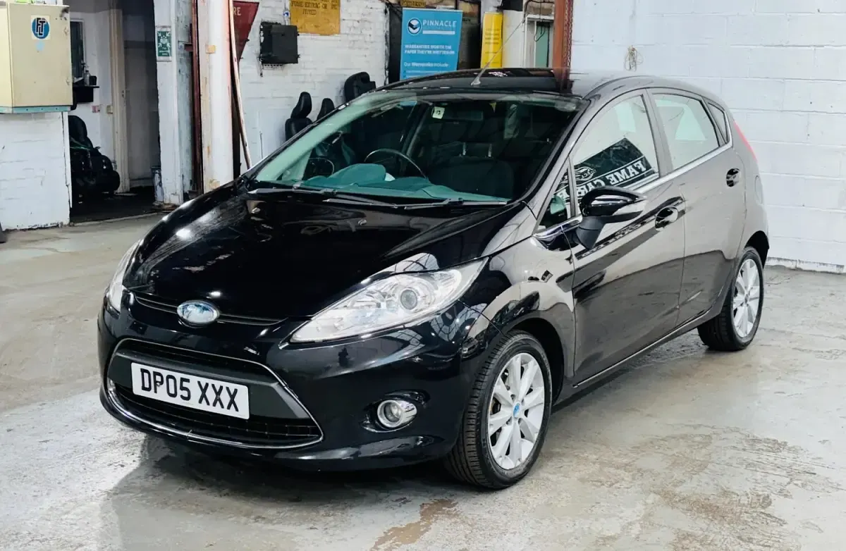 Used Ford Fiesta Zetec 96 HP (70 kW) 2010 Black Hatchback