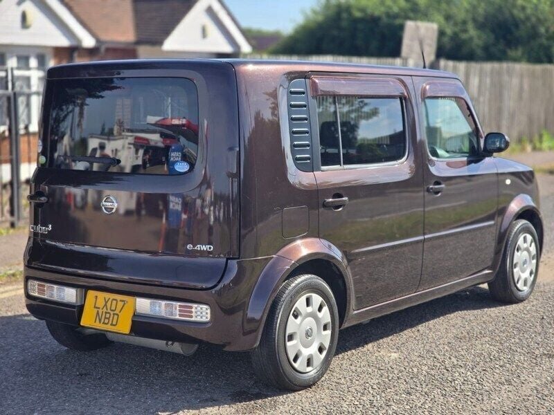 Used Nissan Cube 2007 Brown MPV