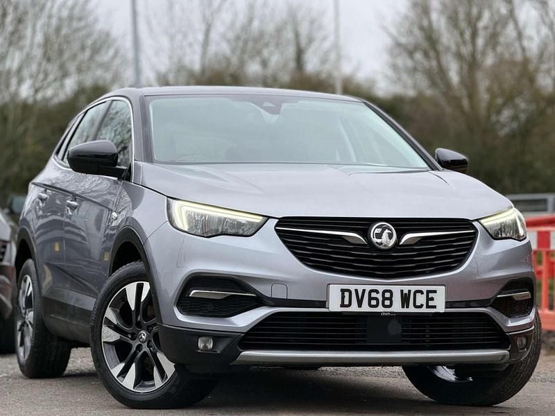 Used Vauxhall Grandland X Sport 130 HP (95 kW) 2018 Grey SUV