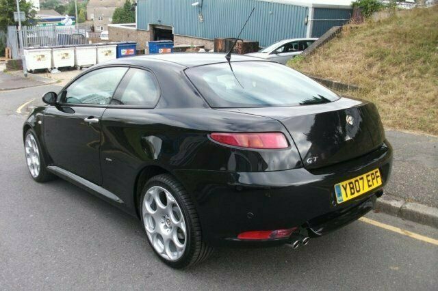 Begagnad Alfa Romeo GT 150 HK (110 kW) 2007 Sportkupé