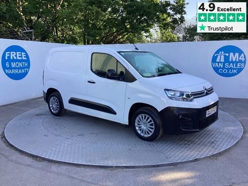 White Used 2019 Citroën Berlingo MPV | £8,995 (Fair price) - Image 1/4