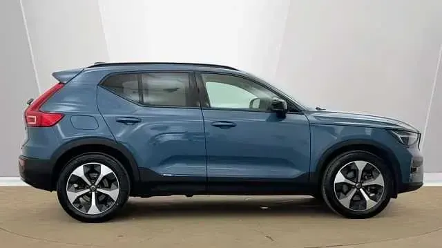Used Volvo XC40 Ultimate 197 HP (144 kW) 2023 Blue SUV