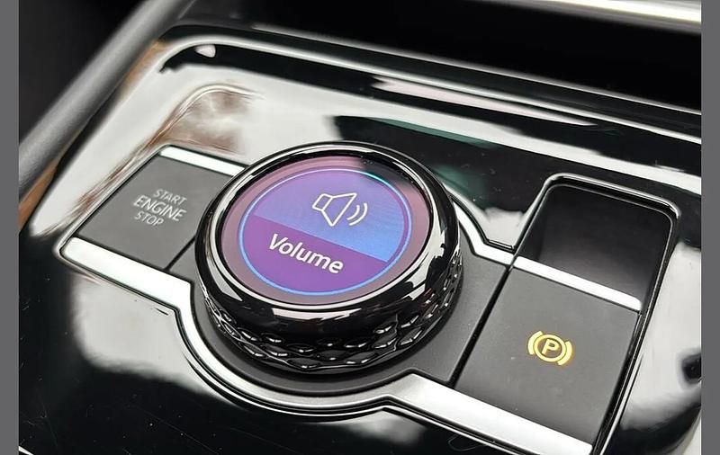 Used VW Tiguan R-line 204 HP (150 kW) 2025 Grey SUV