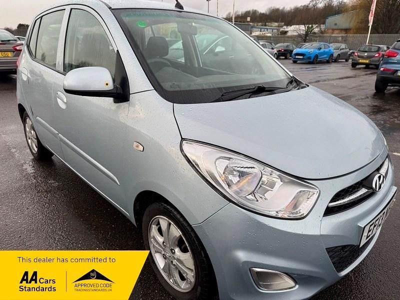 Usado Hyundai i10 Active 85 HP (62 kW) 2013 Prateado Citadino