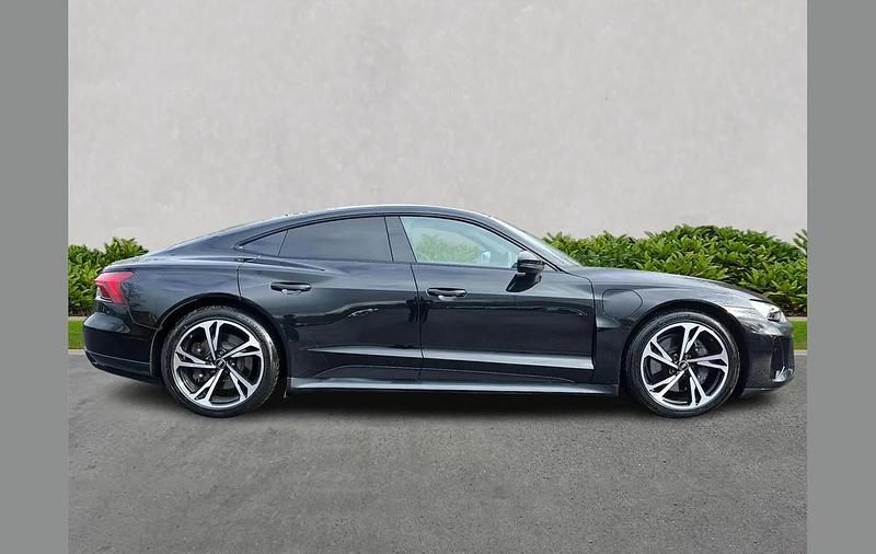 Used Audi e-tron GT quattro Comfort 389 kW (530 HP) 2023 Black Sedan