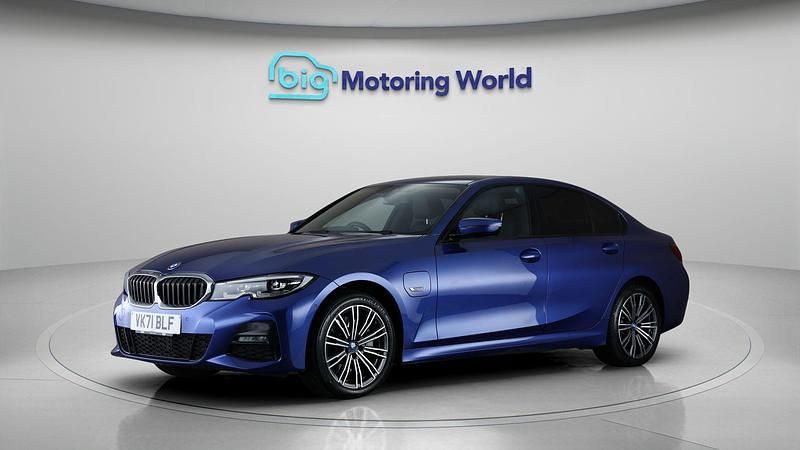 Used BMW 330e M Sport 292 HP (214 kW) 2022 Blue Sedan