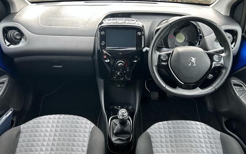 Used Peugeot 108 Allure 72 HP (52 kW) 2021 Blue Hatchback