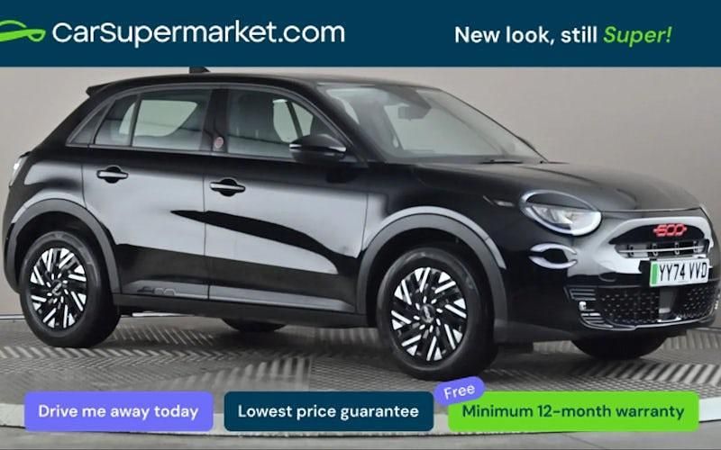 Used Fiat 600E Red 114 kW (156 HP) 2024 Hatchback