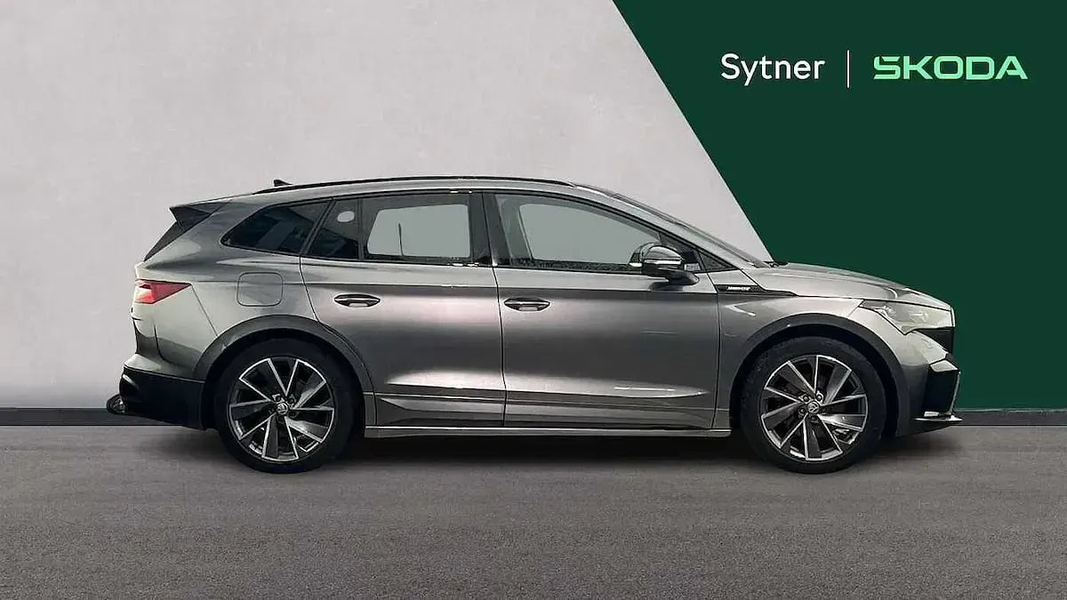 Used Skoda Enyaq iV SportLine 150 kW (204 HP) 2023 Graphite grey metallic SUV