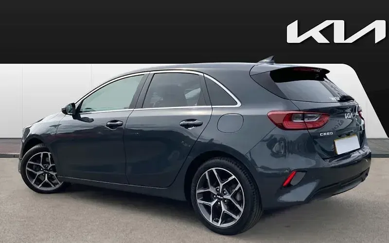 Used Kia Ceed 160 HP (117 kW) 2023 Grey Hatchback