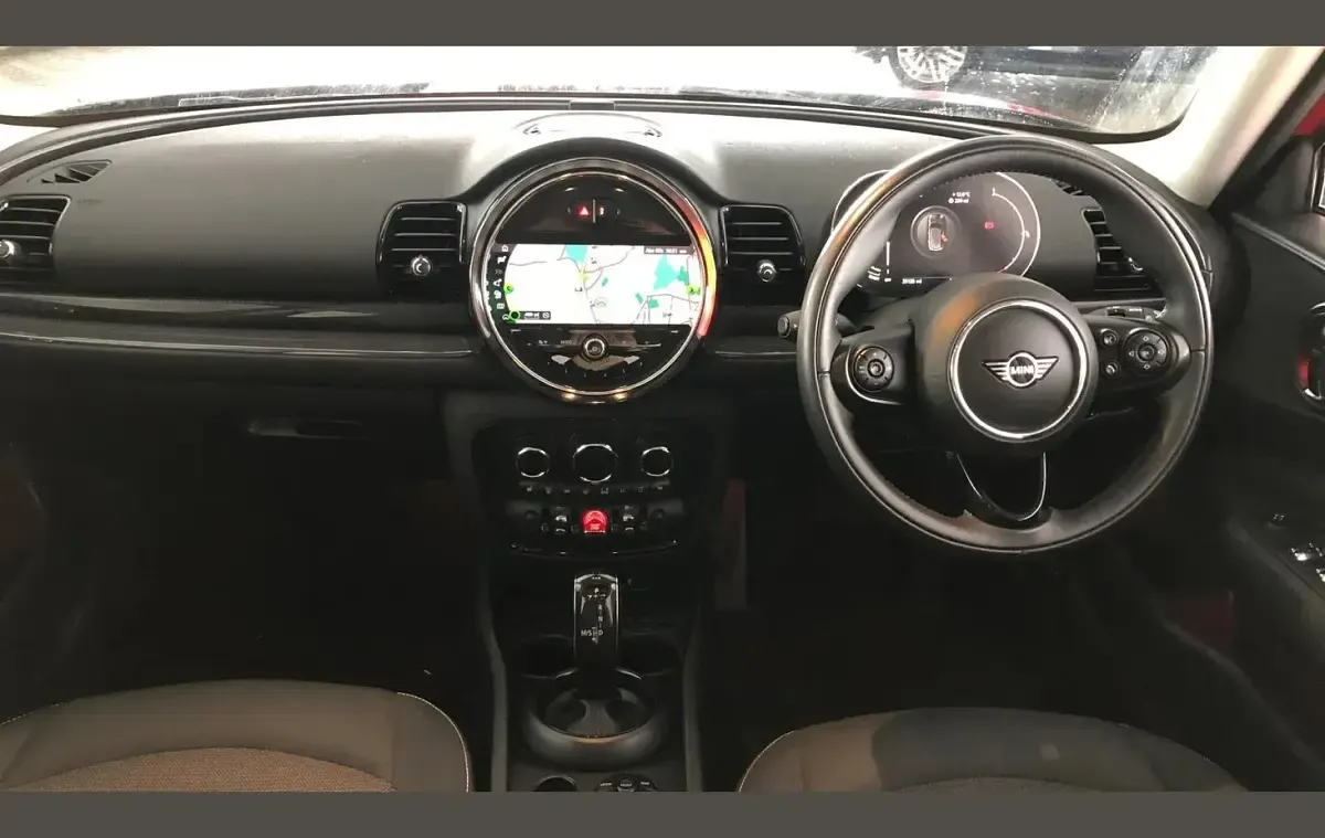 Used Mini Cooper Clubman Classic 134 HP (98 kW) 2020 Red Estate