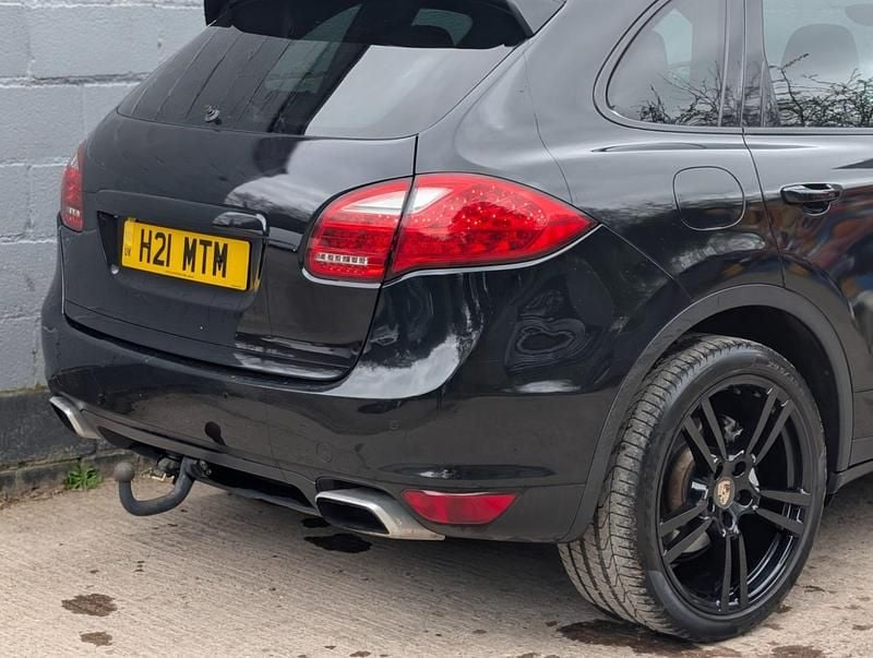 Used Porsche Cayenne 245 HP (180 kW) 2013 Black SUV