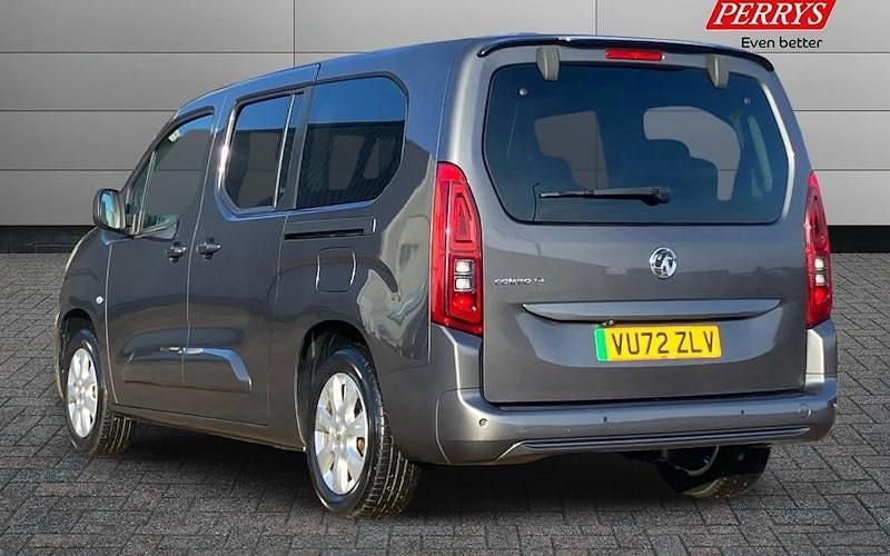 Used Vauxhall Combo 100 kW (136 HP) 2022 Estate
