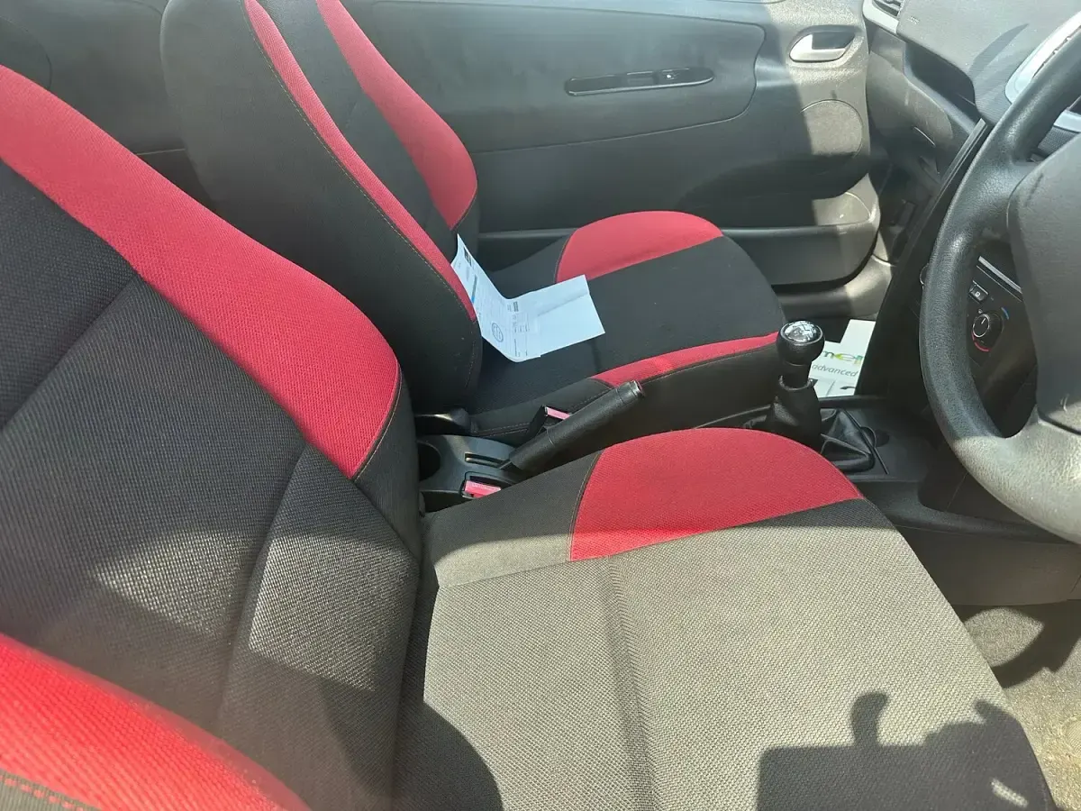 Used Peugeot 207 2010 Red Hatchback