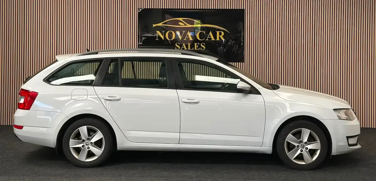 Used Skoda Octavia Tour 184 HP (135 kW) 2014 White Estate