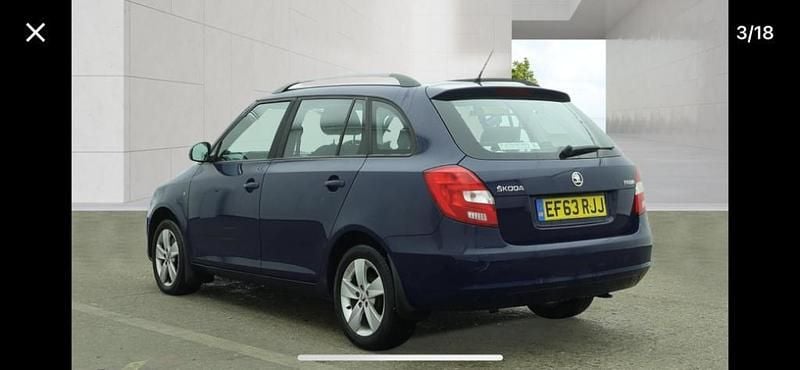 Used Skoda Fabia SE 105 HP (77 kW) 2014 Blue Estate