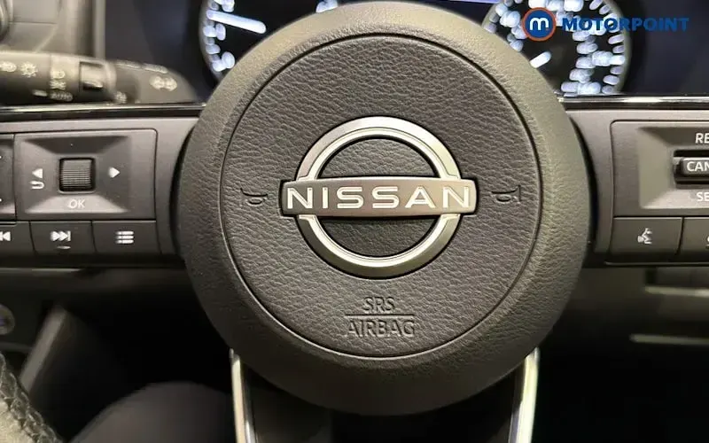 Used Nissan Qashqai Acenta Premium 140 HP (102 kW) 2023 Blue SUV