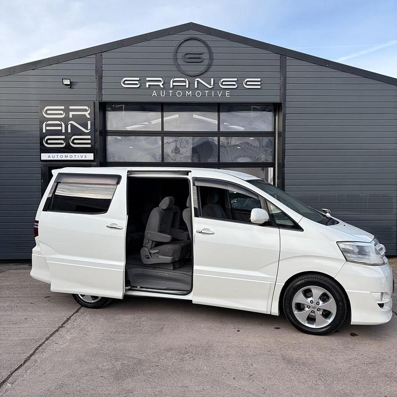 Usado Toyota Alphard 2021 Branco Monovolume