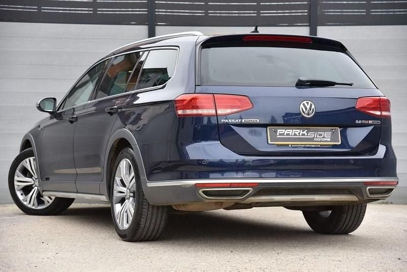 Used VW Passat Alltrack S 190 HP (139 kW) 2016 Blue Estate