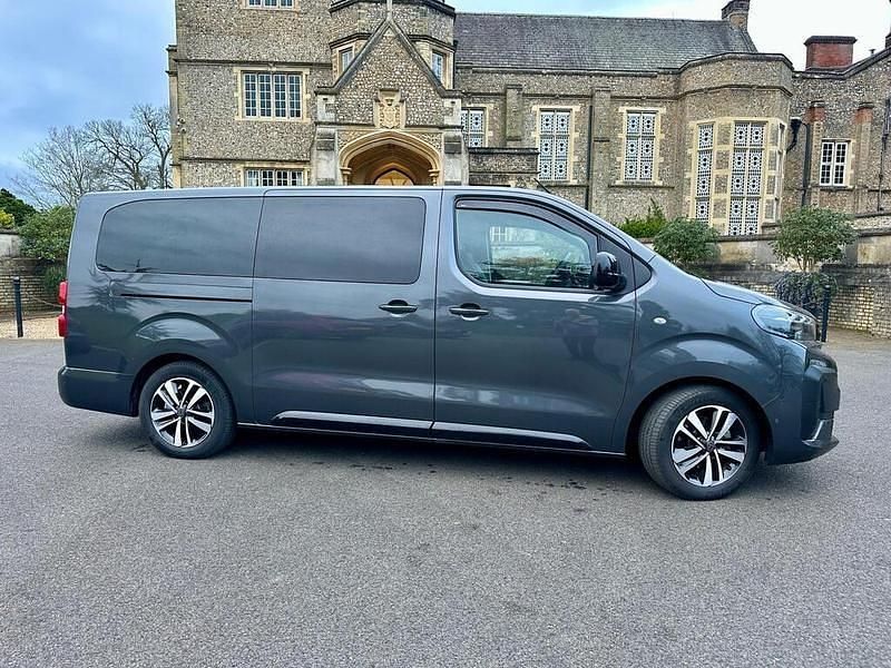 Used Peugeot e-Traveller Allure 100 kW (136 HP) 2025 Grey MPV