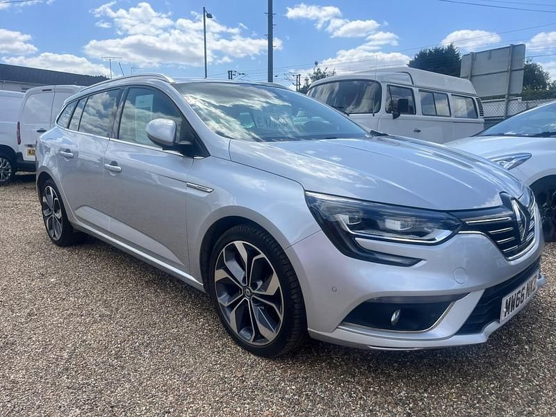 Silver Used 2016 Renault Mégane GrandTour Signature Estate | £7,995 (Fair price) - Image 1/4