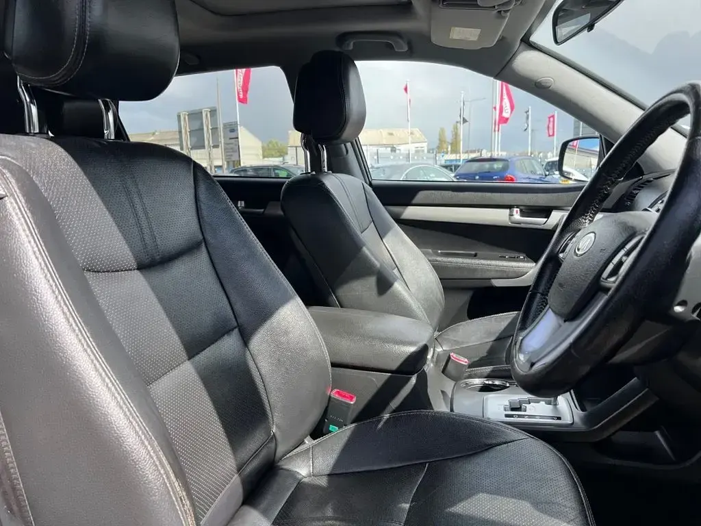 Used Kia Sorento 2010 Black SUV