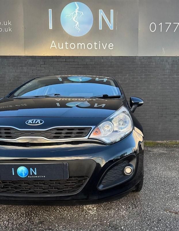 Used Kia Rio 2014 Black Hatchback