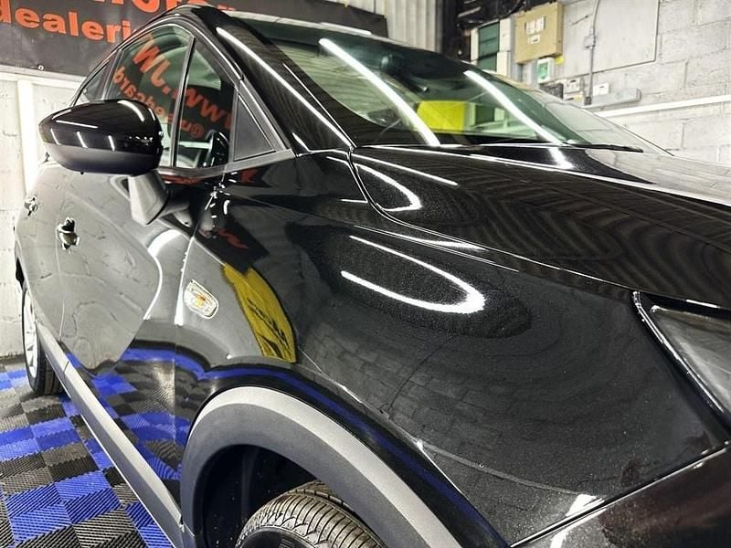 Used Vauxhall Crossland X S 99 HP (72 kW) 2018 Black SUV