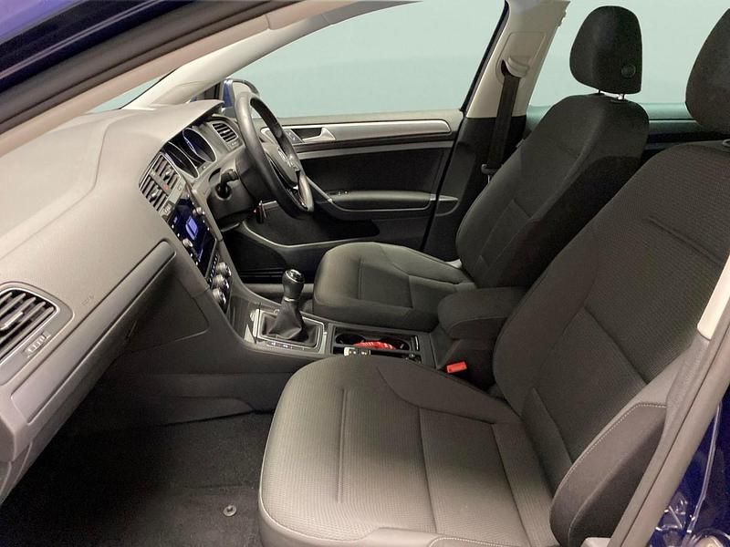 Used VW Golf VII Edition 130 HP (95 kW) 2020 Blue Hatchback