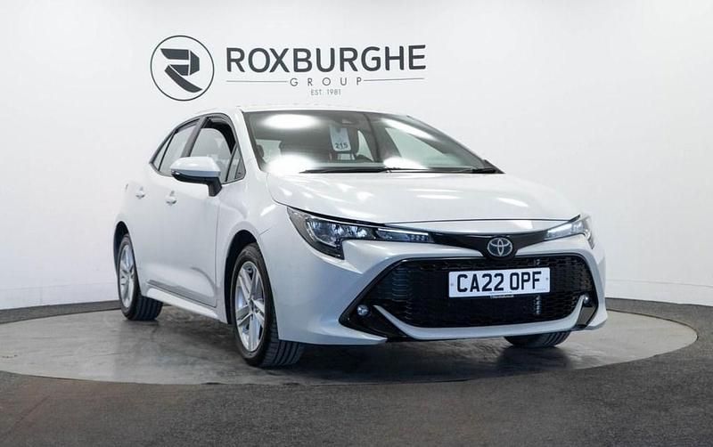 White Used 2022 Toyota Corolla Hatchback | £15,995 (Super price) - Image 1/4