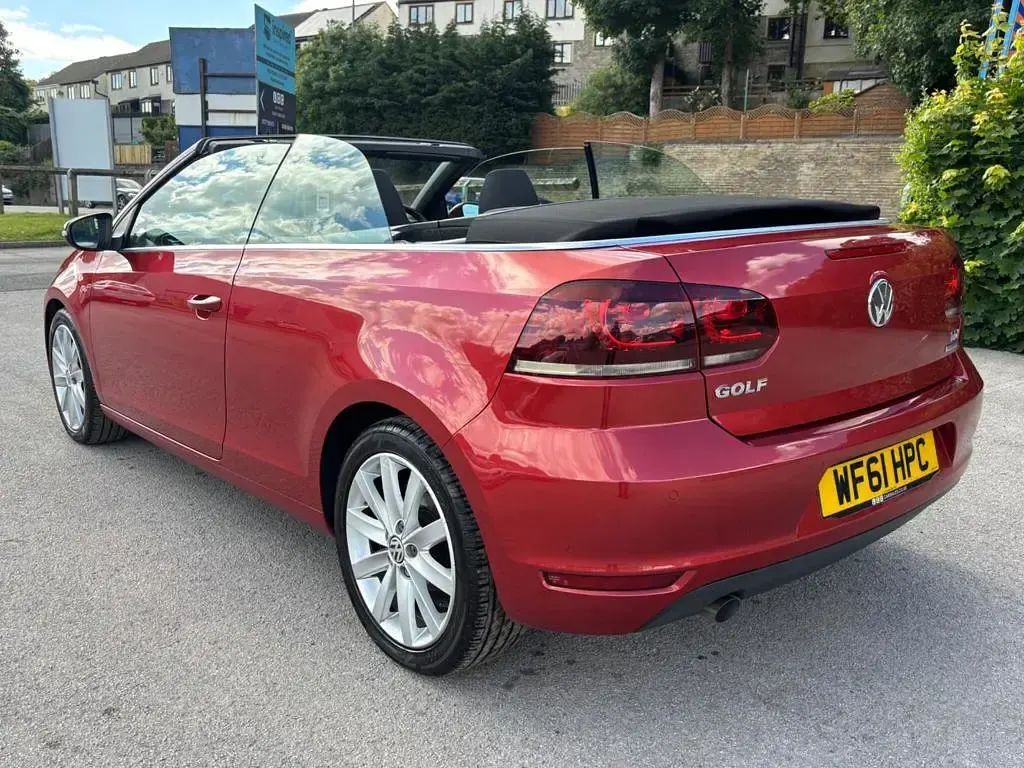 Used VW Golf R 105 HP (77 kW) 2011 Red Cabriolet