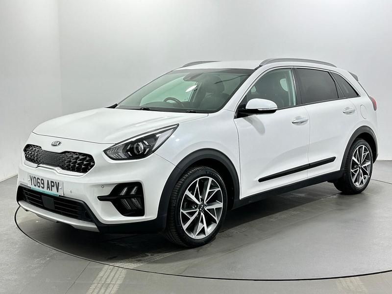 Gebraucht Kia Niro 141 PS (103 kW) 2020 Weiß SUV