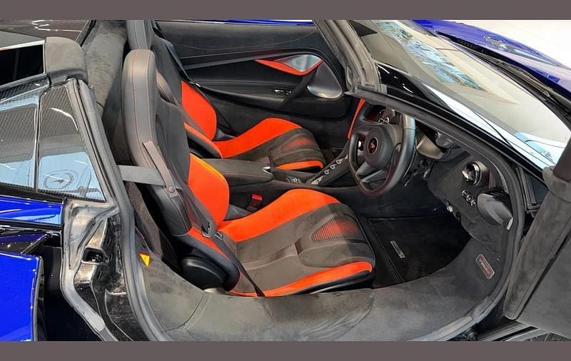 Used McLaren 570GT 561 HP (412 kW) 2017 Silver Coupe