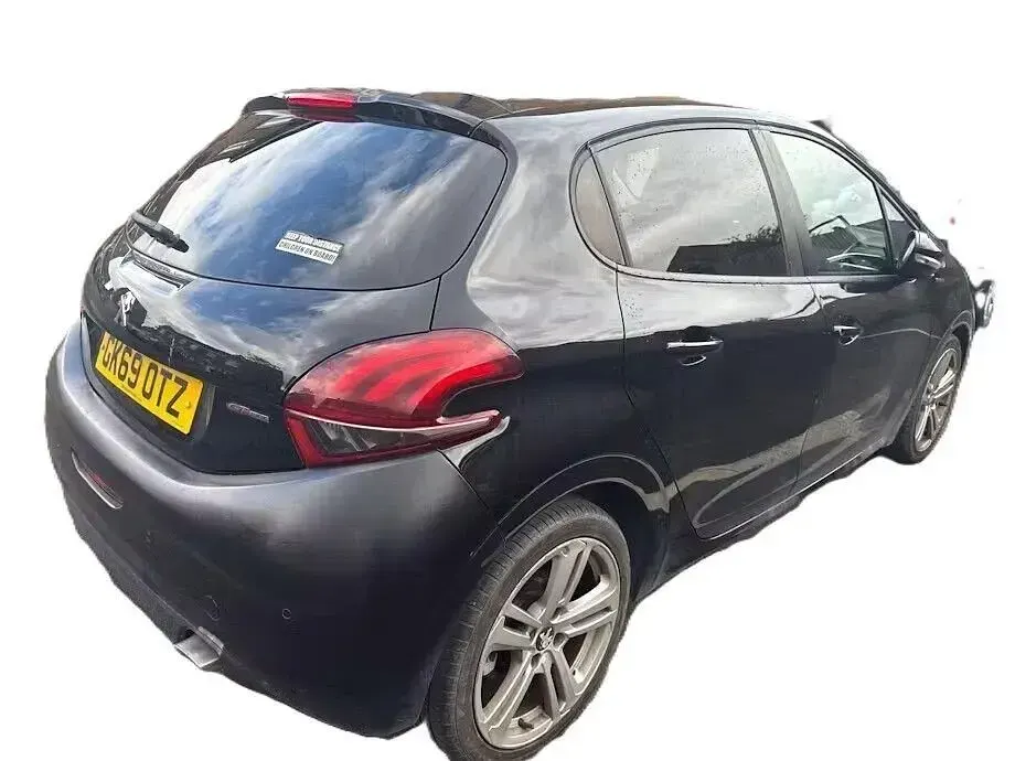 Used Peugeot 208 GT-line 110 HP (80 kW) 2019 Black Hatchback