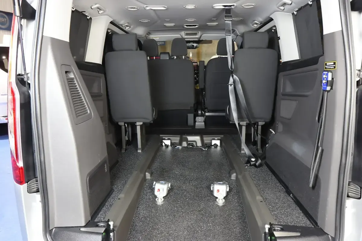 Used Ford Tourneo Titanium 2022 Silver MPV