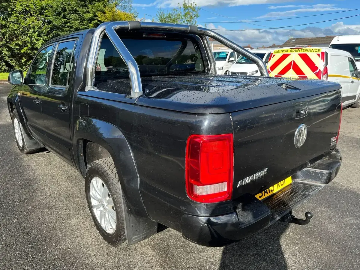 Used VW Amarok Trendline 180 HP (132 kW) 2013 Black Pickup