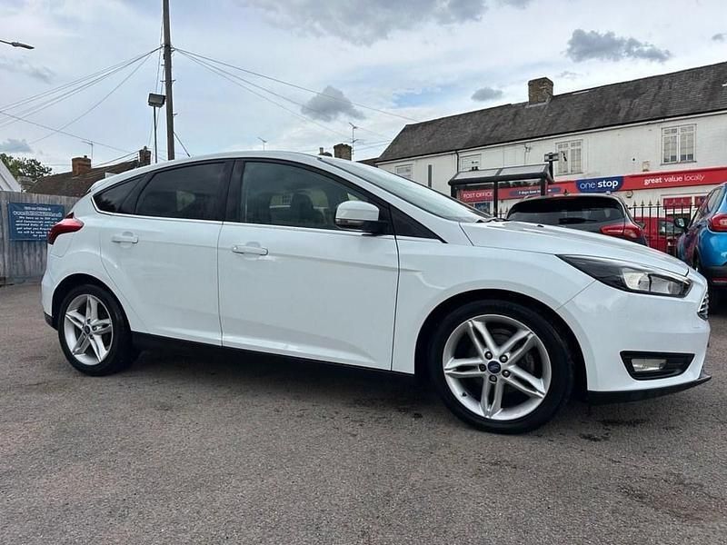 White Used 2017 Ford Focus Zetec Hatchback | £6,500 (Fair price) - Image 1/4