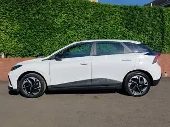 Used MG MG4 EV SE 149 kW (203 HP) 2023 White Hatchback
