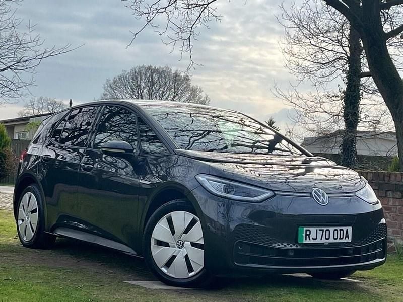 Grey Used 2020 VW ID.3 Pro Performance Hatchback | £13,500 (Good price) - Image 1/4
