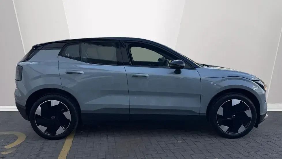 Usado Volvo EX30 Performance 314 kW (428 HP) 2025 Cinzento SUV