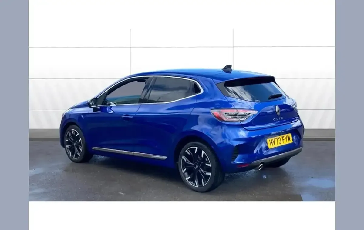 Used Renault Clio Techno 88 HP (64 kW) 2024 Blue Hatchback