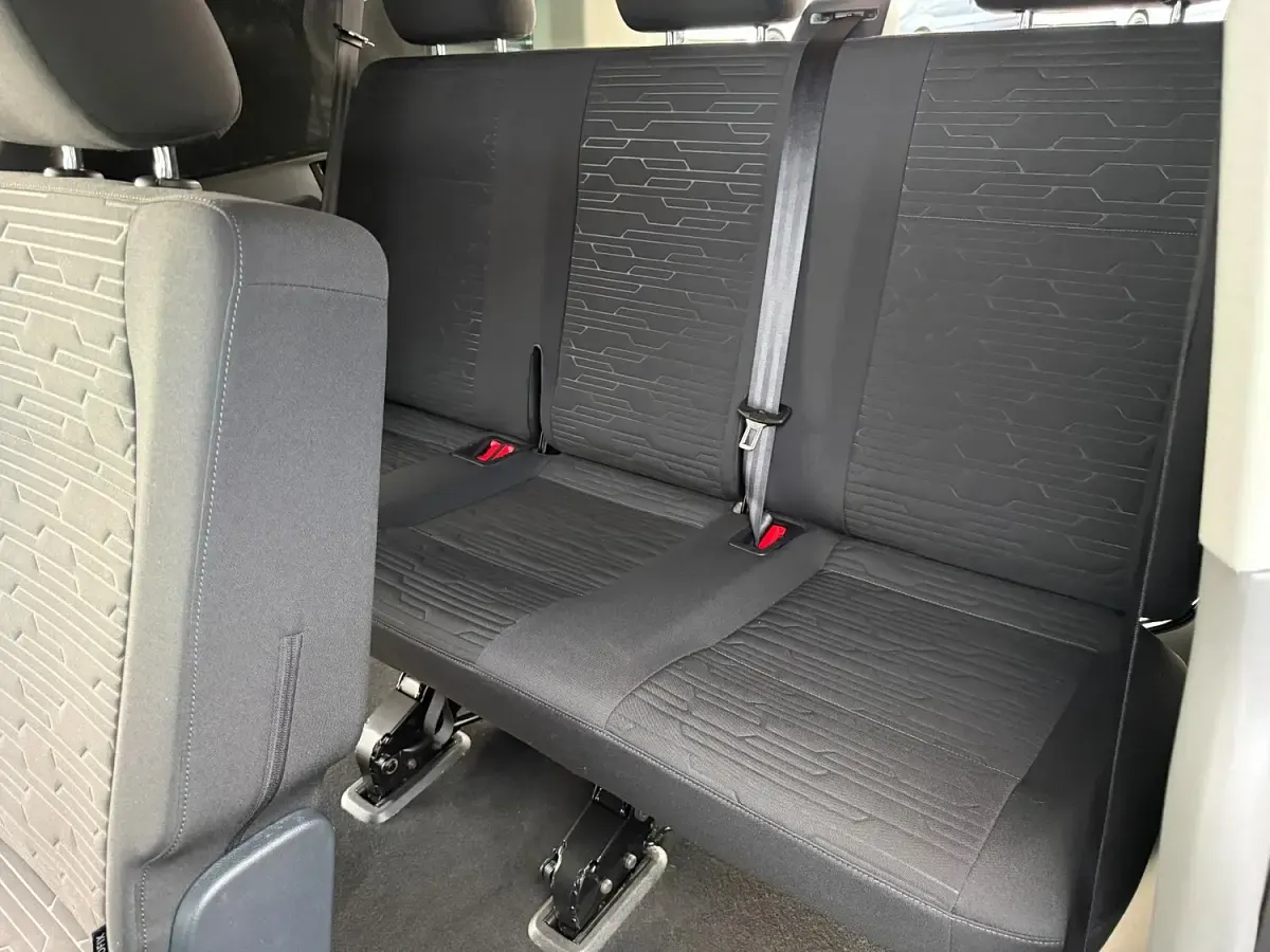 Used VW Transporter SE 2021 Green Van