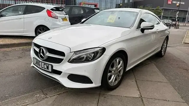 Käytetty Mercedes C220 2016 Valkoinen Coupe - kaksiovinen